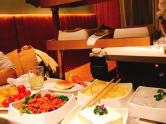 -海底捞火锅鲜切牛肉主题店(长寿路店)