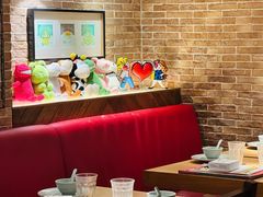 一楼餐区-Lia Cafe Bar Restaurant松山咖啡屋