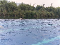 无边泳池-水底山庄园温泉