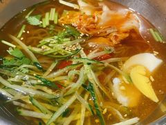 -鑫釜山海鲜烧烤(鑫丰国际店)