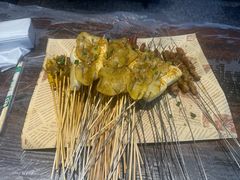 -老街烧烤大排档·地道湖北菜·龙虾馆(汉口火车站店)