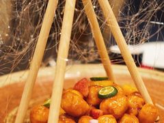 创意鲜果咕噜肉-广州文华东方酒店·江-由辉师傅主理