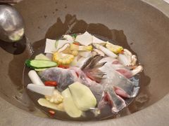 -鲜潭蒸汽石锅鱼(万象前海店)