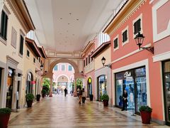 -佛罗伦萨小镇广佛名品奥特莱斯(疏港路店)