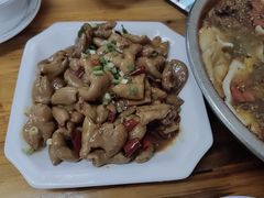 红烧肥肠-黑皮酸菜鱼(三山街店)