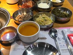 -老炉家木炭烤肉(长江国际店)