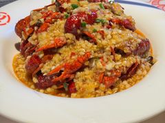 -肥肥虾庄·金牌油焖大虾(汉街SKP店)