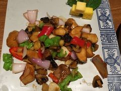 -云海肴·汽锅鸡·云南菜(天山百盛优客店)