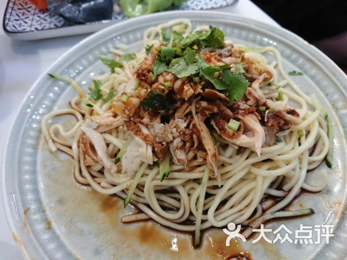 山东手撕鸡拌面