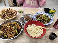 -江城燕子大排档(江汉路步行街店)