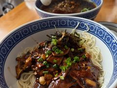 -沪西老弄堂面馆(定西路店)