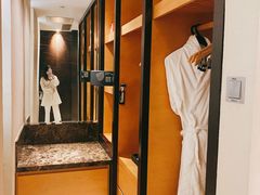 -青岛海尔洲际酒店