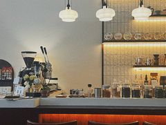 -Café Monson