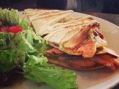 三文鱼卷饼-榖屋house of flour(张江首店)