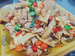 -朗妈私房菜(婺女州店)