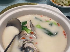 -泉畔人家·老济南经典鲁菜(大明湖店)