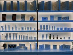 -柒朵科技美肤中心