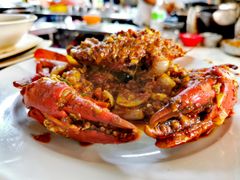 -大树下海鲜饭店