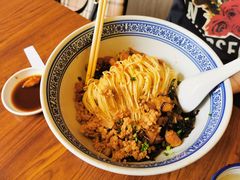 -沪西老弄堂面馆(定西路店)