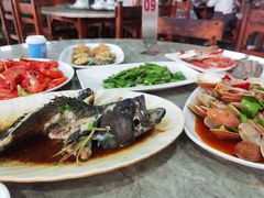 -四川小胡子海鲜(丁村万人海鲜广场店)