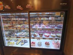 面包甜点陈列柜-多乐之日(华贸天地店)