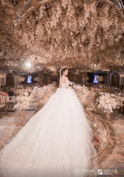 -美悦盛宴一站式婚礼会馆(临江店)