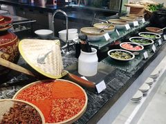 自助调料区-索菲特酒店 · 云尚天际自助餐厅