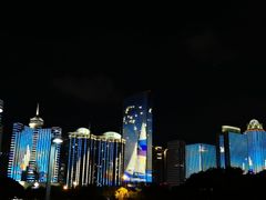 -万绿园