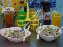 -榮泰米粉湯(Left Shop)