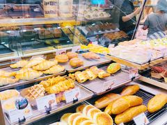 -巴黎贝甜(宜山路店)