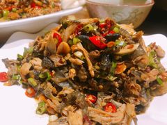 干椒炒牛肝菌-醉云喃