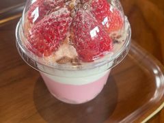 樱花莓莓酸奶杯-华农酸奶文化馆
