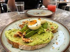 牛油果煮蛋吐司-RAC BAR(安福路店)