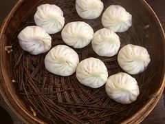 灌汤小笼-大龙汤包