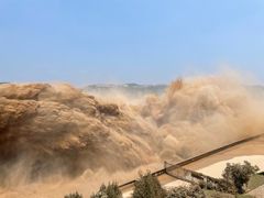 -黄河小浪底水利枢纽风景区