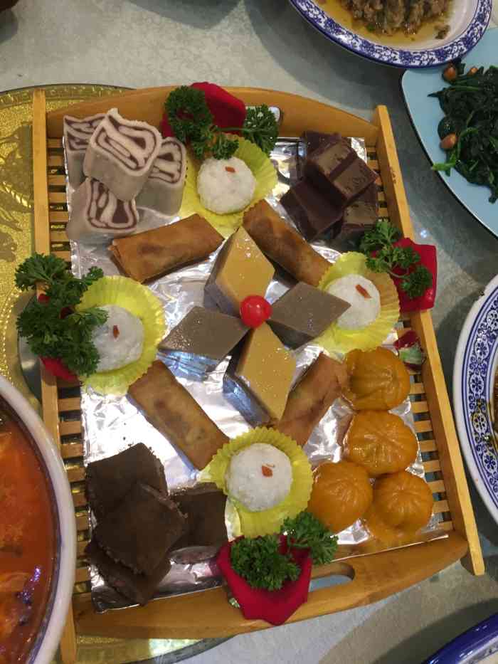 致美楼饭庄(陶然亭店)-"这家店离陶然亭特别近,我们是去陶然亭公园.