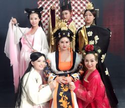 -盘子女人坊生日照·摄影馆(华强店)