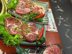 -喜牛烧肉酒场·黑金店(威高广场店)