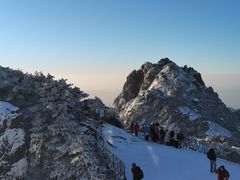 -黄山光明顶山庄