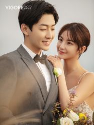 -雪中彩影婚纱摄影·微光艺术中心