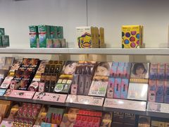 -4iNLOOK美瞳店(上海日月光中岛店)