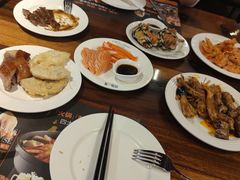 -四海一家自助餐(益田假日广场店)