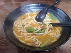 阿邱南瓜手工面-家烧面馆【南山路知名经典面食】