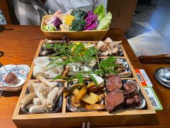 -花菇朵·云山雀 ll 野生菌火锅·精品云南菜(万柳店)