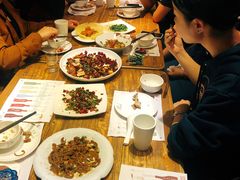 -胡桃里音乐餐厅(陶溪川店)(川湘赣菜·世界百大酒庄直供红酒·音乐表演)