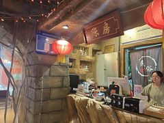 -城墙拐拐火锅(三峡广场黑金冠店)