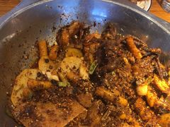 -嘎嘎鸭下巴·爆辣干锅(明教寺店)