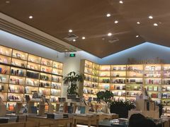 -猫的天空之城概念书店(印象城购物中心店)