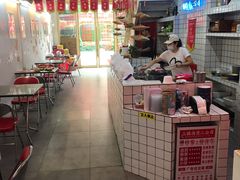 -三镇卤货二公司(汉街店)