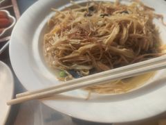 -吴越荣记苏州菜·松鼠桂鱼100%活鱼现做(斜塘老街店)